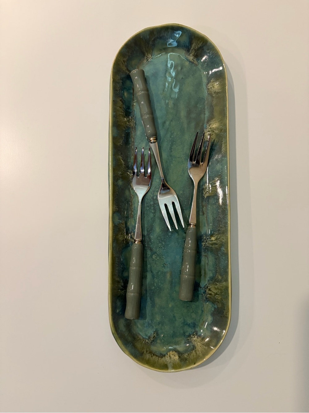 Green Marbled Ceramic Appetizer Serving Platter with Matching Forks